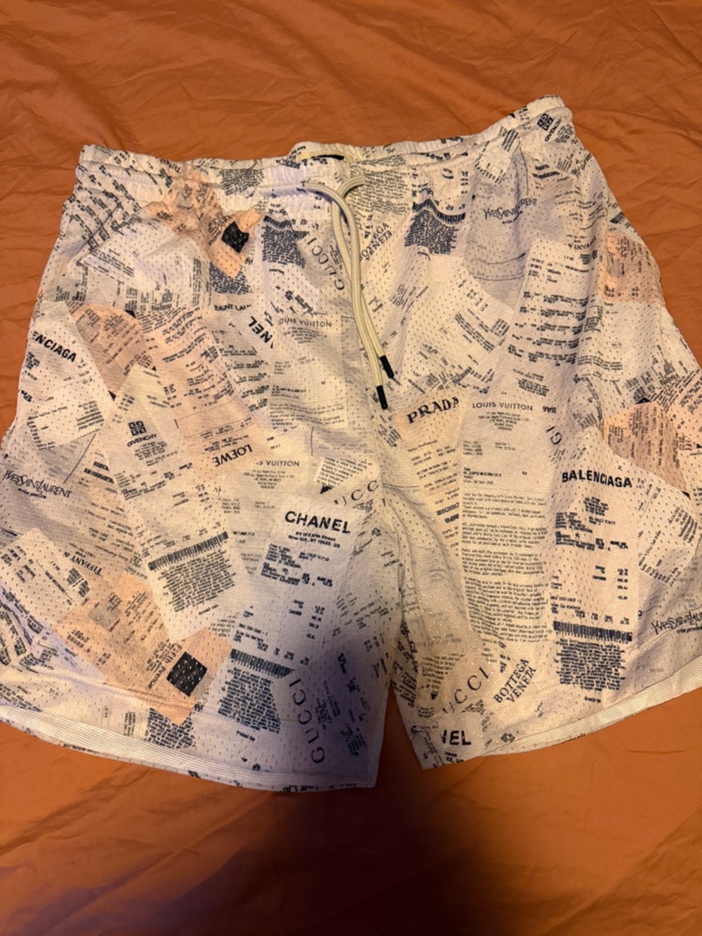 Men's White & Light Pink Printed Athletic Shorts with Drawstring Waist